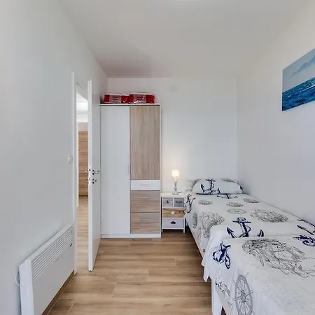 Beachfront 3 Bedroom With Jacuzzy Sga1 Βίλα Privlaka (Zadar)